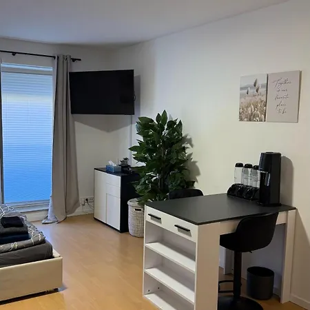 Modern With Parking Lejlighed *
