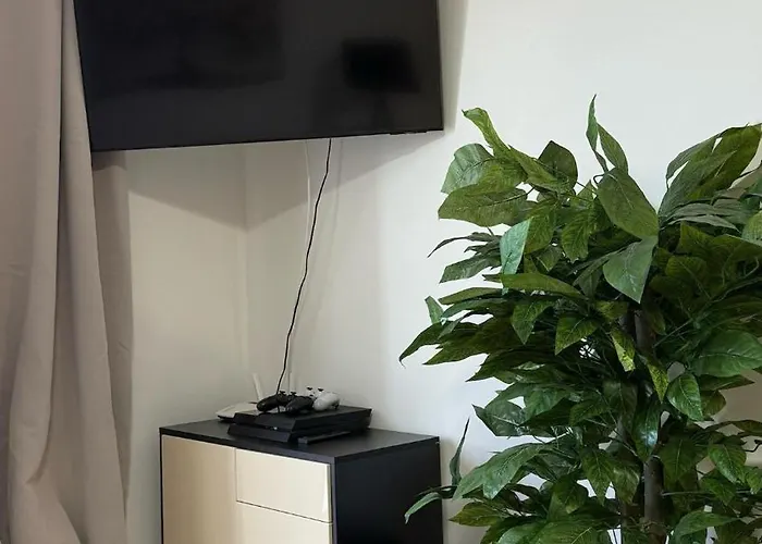 Modern With Parking *