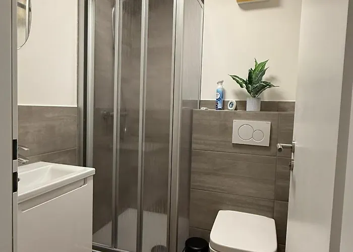 Modern With Parking *